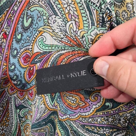 🐢 Kendall + Kylie Paisley Coverup - Picture 4 of 11